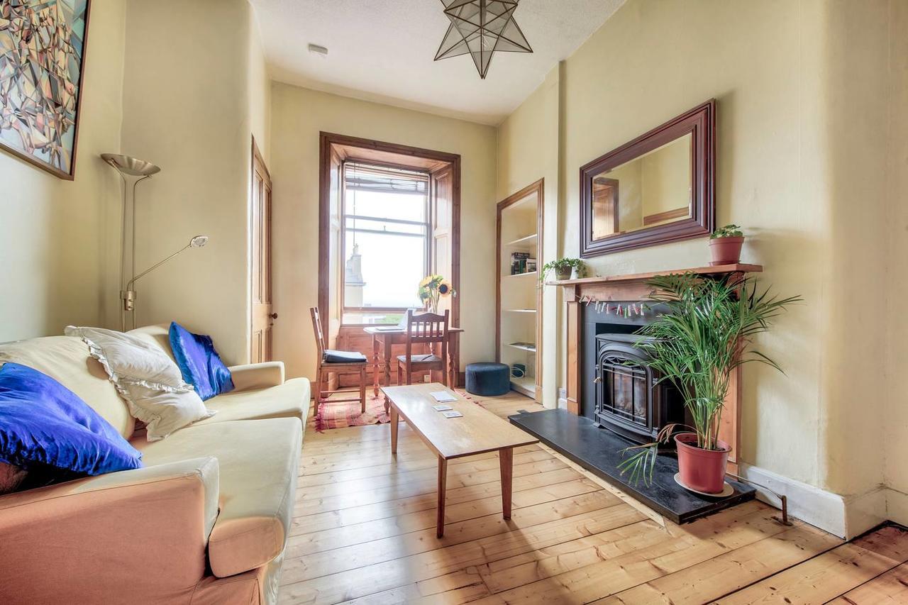 Bright With Stunning Views Appartement Edinburgh